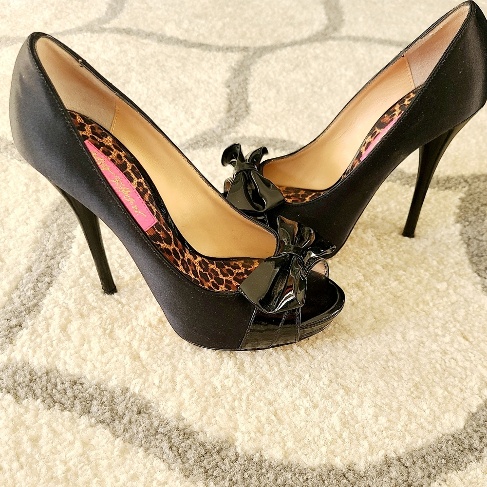 Betsey Johnson Black Heels Size 5.5